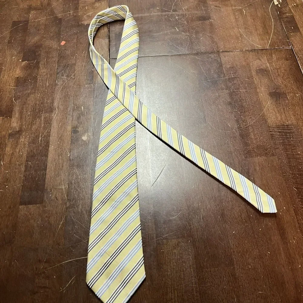 Donald Trump Mens Necktie 100% Silk‎ Striped Gold Dress Suit President